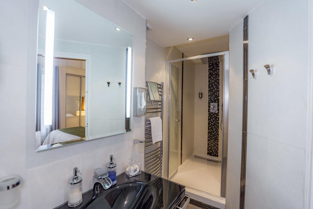 Hotel Relais Saint Jean ทรัวส์ ภายนอก รูปภาพ